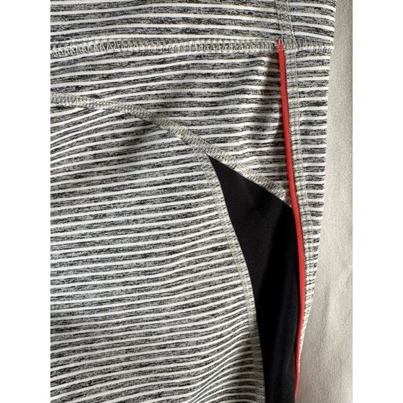 Gap GapFit gFast Striped leggings, Black, White & Red, Sz: M, 73-08 - Picture 10 of 16